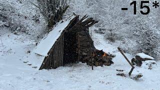 6 Months Survival & Building Complete And Warm Bushcraft Survival Shelter In The Snow, Fireplace,Hut