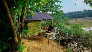 CAMPING DI TEPI SUNGAI - MEMBANGUN SHELTER DARI BAMBU