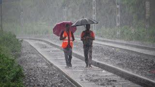 TRAIN in RAIN : Diesel & Electric Trains of Indian Railways