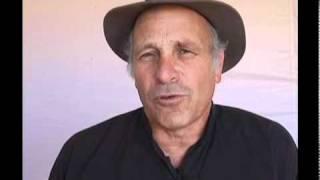 Greg Palast: We're Not Running Out of Oil, Just Cheap Oil