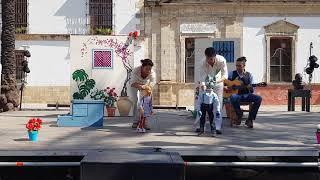 TÍTERES Y FLAMENCO. Un Patio con mucho Arte. Titiri Traun Traun Titiriteros