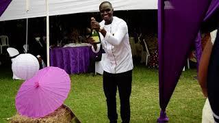 Best champagne popping during a wedding