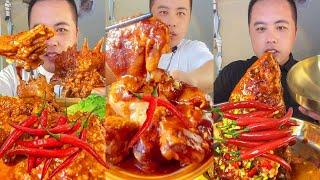 ASMR MUKBANG Eating Chicken Head And Small Turtle With Braised Pork Elbow Is So Enjoyable！