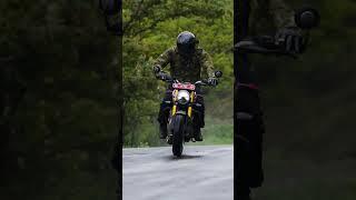 Triumph Speed 400 slide | Sagar Sheldekar Official