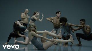 Shake It Off Outtakes Video #3 - The Modern Dancers (Behind The Scenes Video)