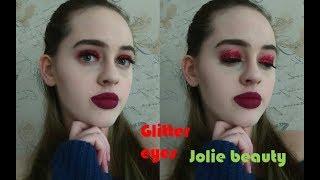 Red glitter eye look tutorial // The twelve days of Sophie 2017