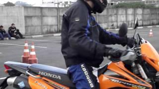 Curso de Pilotagem de Motos do Amaral