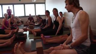 Asana Kitchen: I hate forward bending, what should I do? with David Garrigues