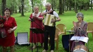 Gatvės muzikos diena Ariogaloje, Purvės parke.Groja svečiai iš Kauno ir Prienų