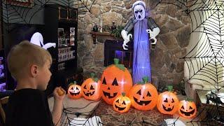 Unboxing our New Pumpkin Family and Ghost Halloween Inflatables!