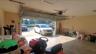 Garage Door Closing With Car Pulling In