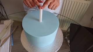 How to do central dowelling in cakes