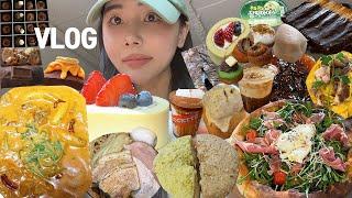 Mukbang Vlog) Dessert lover is hard to lose weight   (Donut,  Financier, Dessert Mukbang)