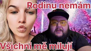 TA RŮŽOVÁ ZAPŘELA RODINU  / ZASE JE VYLITÁ JAK VÁZA / NOVÝ KAMARÁD / KOMEDIE