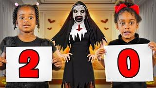 RATING OUR MOM SPOOKY HALLOWEEN COSTUMES | THE PRINCE FAMILY CLUBHOUSE