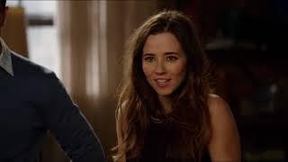 Linda Cardellini in New Girl S03E17 - Part 1 (2014)