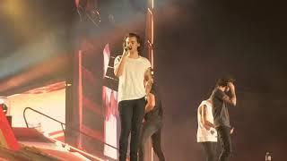 Harry Styles saying hi to me during What Makes You Beautiful