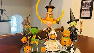 Lori Mitchell Designs- My New Obsession! Halloween Decor!