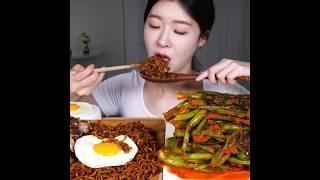 Black Bean Noodles, Beef, Kimchi and Eggs ️ #asmr #mukbang #bigbites #spicy #noodles @Fumeyamyam