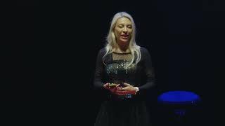 How AI Could Enhance (not Destroy) Creativity | Francesca Rosella | TEDxNewcastle