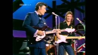 Carl Perkins, Eric Clapton & Johnny Cash - Matchbox