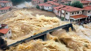 Italy a few minutes ago! River fragility and major flooding in Emilia Romagna