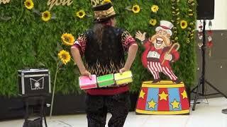 Magic Michael Stroud Box Juggling Tricks at the Kids Club