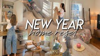 NEW YEAR HOME RESET | taking down Christmas decor, decluttering, & organizing our house for 2025 🫧