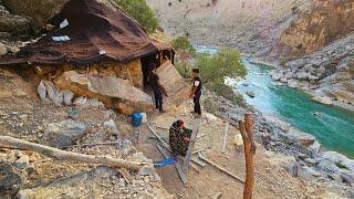 Nomadic Life: Crafting a Wooden Door for a Mountain Hut with Minimal Facilities