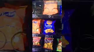 Vending Machines Se Chips Ya Biskit Kaise Kharide || Vending Machine-AmitJhaTechnical