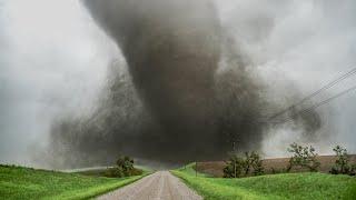 I Drove Right Next To A Massive Tornado