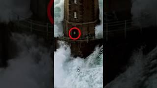 Why can't a tsunami also defeat the lighthouse?