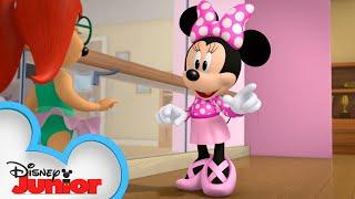 The Happy Helpers Dance  | Mickey Mornings | Mickey Mouse Mixed-Up Adventures | @disneyjr