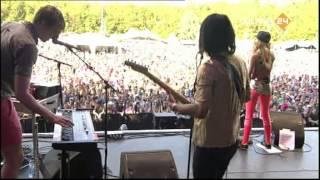 The Asteroids Galaxy Tour Pinkpop 26 mei 2012 Landgraaf