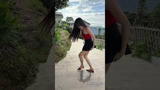 趁她没发现捉弄下鑫鑫 #搞笑 #happy婚 #funny