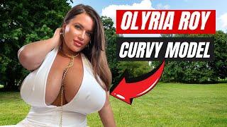 Olyria Roy Plus Size Curvy Fashion Model