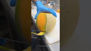 Melon cutting  #fruitcuting #cuttingart #cuttingskils #redefiningcutting #fruit #meloncutting