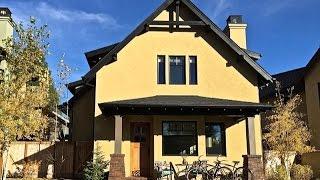 Bluebird Day Downtown Bend, Oregon Vacation Rental | DOWNTOWN AWBREY Hot Tub, Bikes Walk Everywhere!