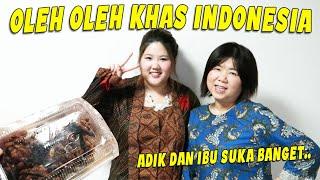 OLEH OLEH KHAS INDONESIA UNTUK IBU DAN ADIK KENTA!