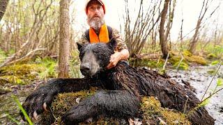 Hunt, Eat Delicious WILD CANADIAN BLACK BEARS (emotional) - PRIMITIVE CAVEMAN STONE COOKING!