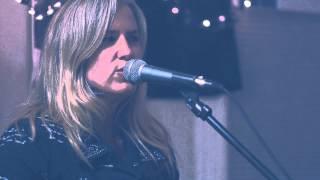 Hold on - Karen Fowlie      Victoria House Concert B