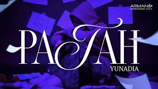 YUNADIA - PATAH (OFFICIAL LYRIC VIDEO)