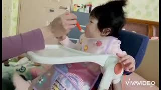 Yuna eating solid food | Minkyung&Yuna Video