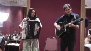 accordionist Ginny Mac & guitarist Glenn McLaughlin perform at the 2016 AAA Festival Luncheon