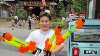 哼哈兄弟大型漂流团建