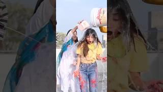 People who love Holi | #holi #shorts #trending