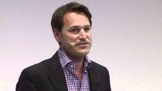 The Art of Thinking Clearly (Rolf Dobelli, Chairman at ZURICH.MINDS) | DLDwomen 12