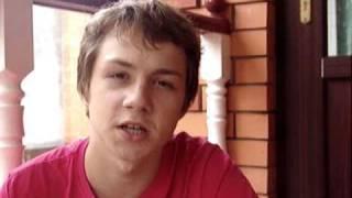 Михаил Самарский читает свои стихи.