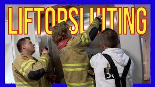 Liftopsluiting - VOLUNTEERS DUTCH FIREFIGHTERS -