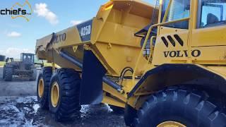 Cleaning Muddy Earthmoving Gear